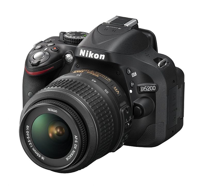 Nikon D5200 24.1 MP CMOS Digital SLR with 18-55mm f/3.5-5.6 AF-S DX VR NIKKOR Zoom Lens (Black) 