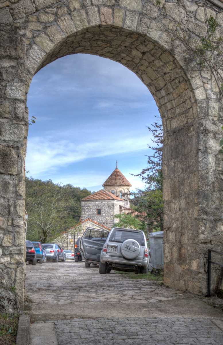 Entrance gates at Motsameta monastery 