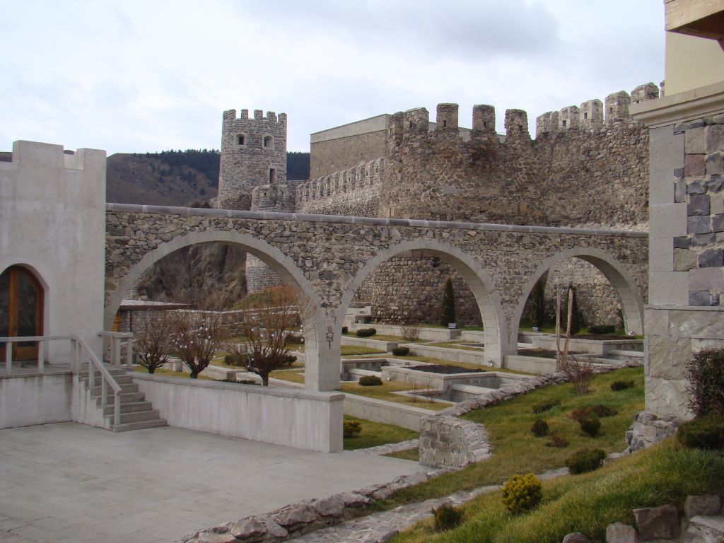 Arch bridge at Rabati complex