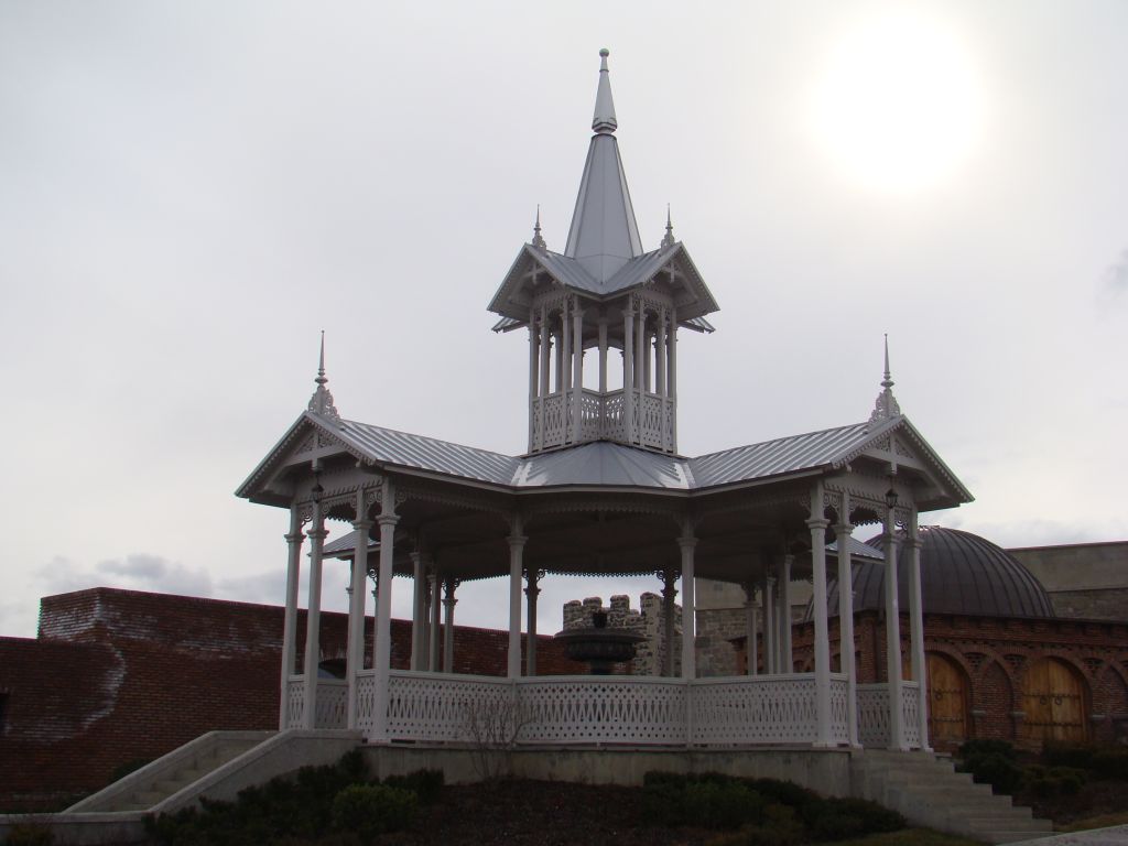 Wooden building at Rabati complex