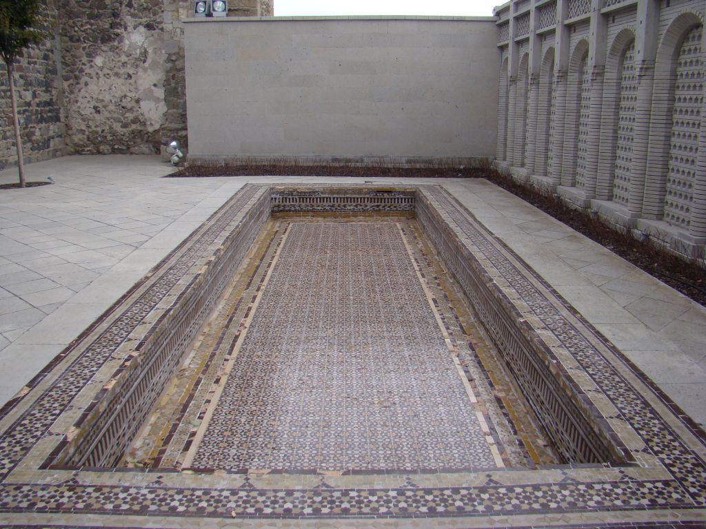 Outdoor pool (decorative) at Rabati Fortress complex