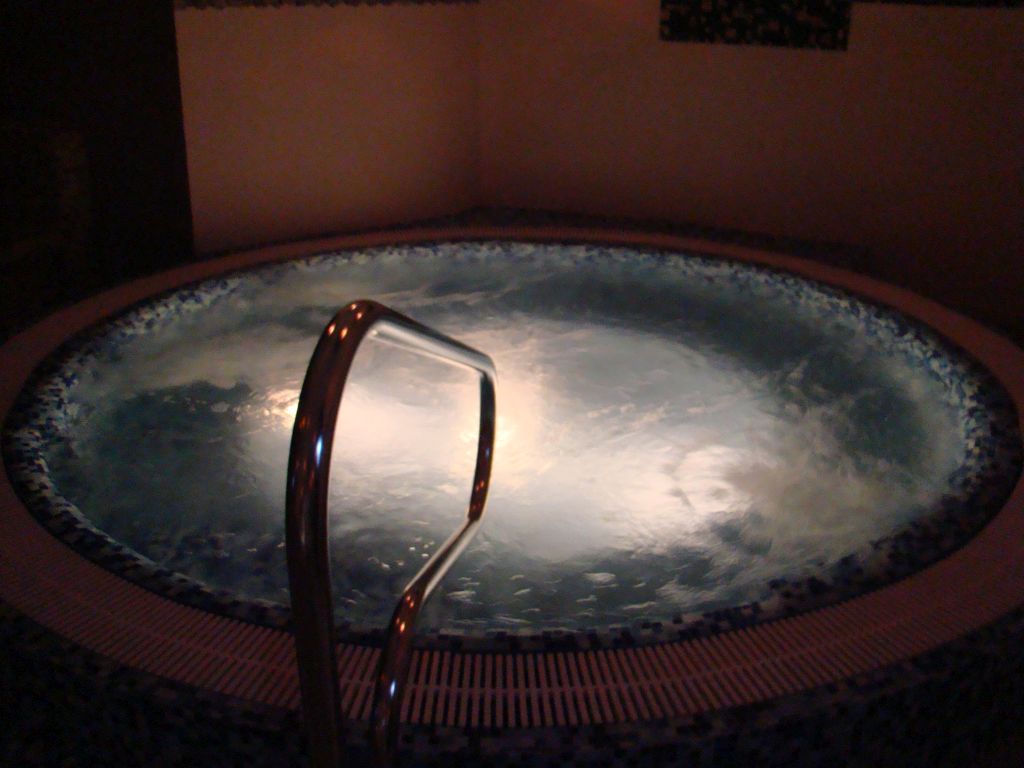 Whirlpool at Hotel Rabath (Gino Wellness)