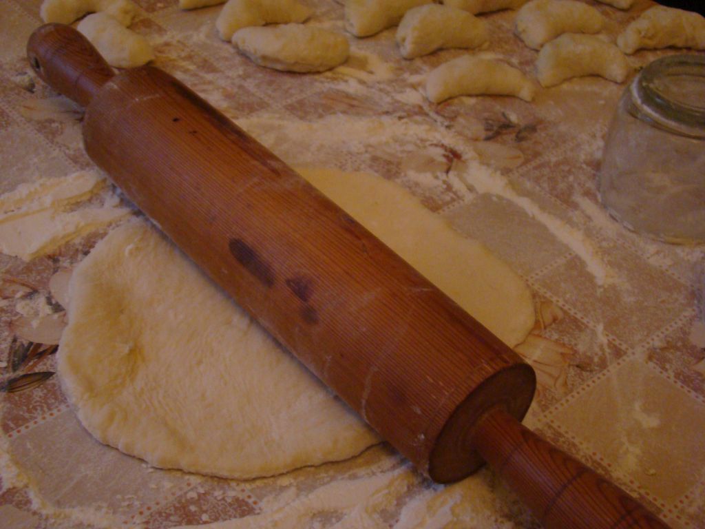 Roll out the dough leftovers