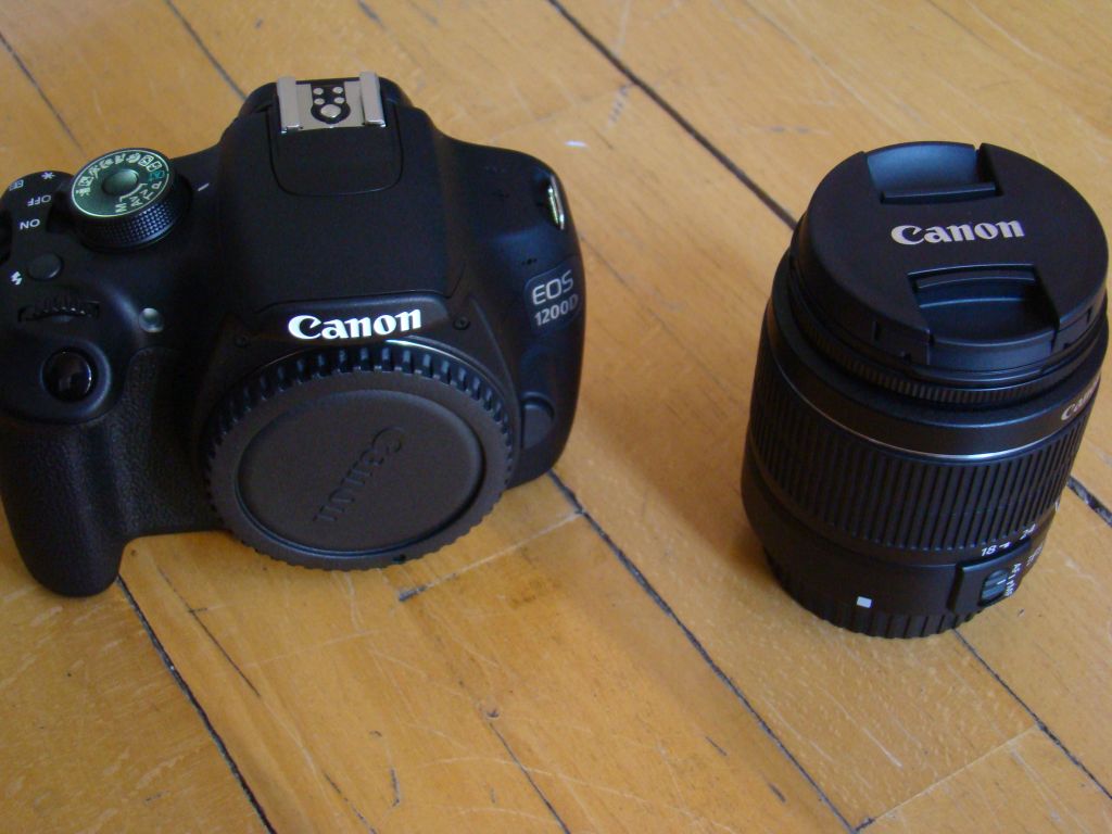 Canon EOS 1200D Body and 18-55mm lense
