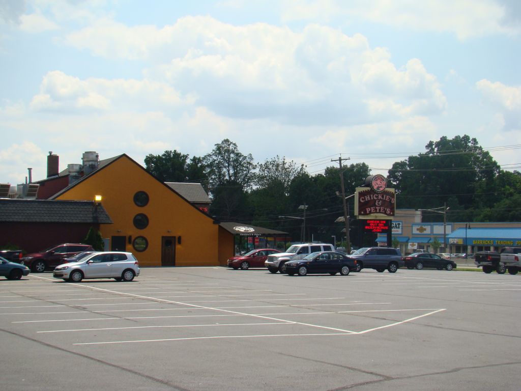 Chickies & Petes