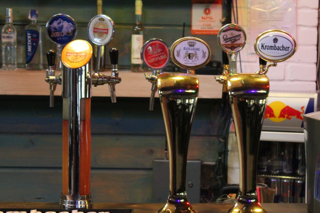 Tap beer at Chashnagiri Natakhtari restaurant