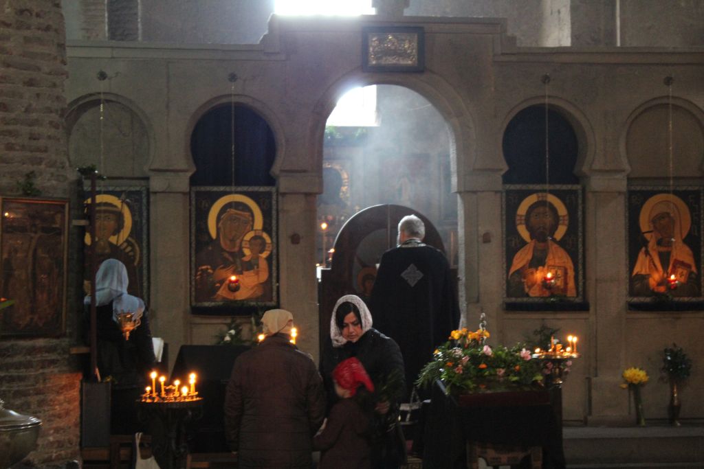 Inside Anchiskhati Basilica