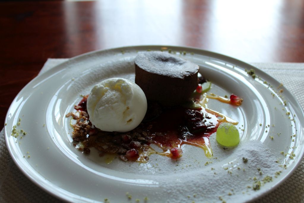 Chocolate fondant with ice cream