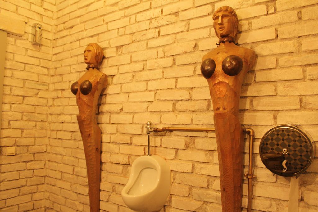 Restrooms at Restaurant Bangert's