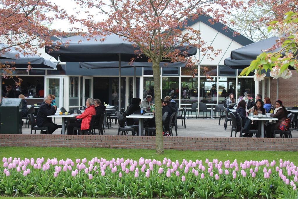 A cafeteria located in Keukenhof's garden