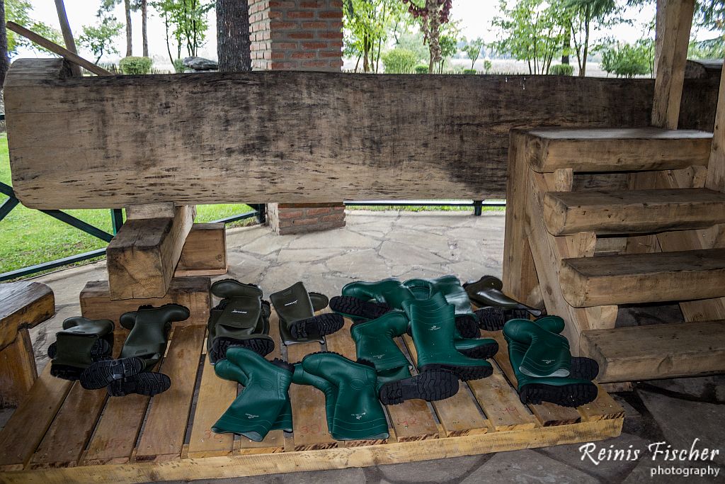 Wine kneading trough and boots