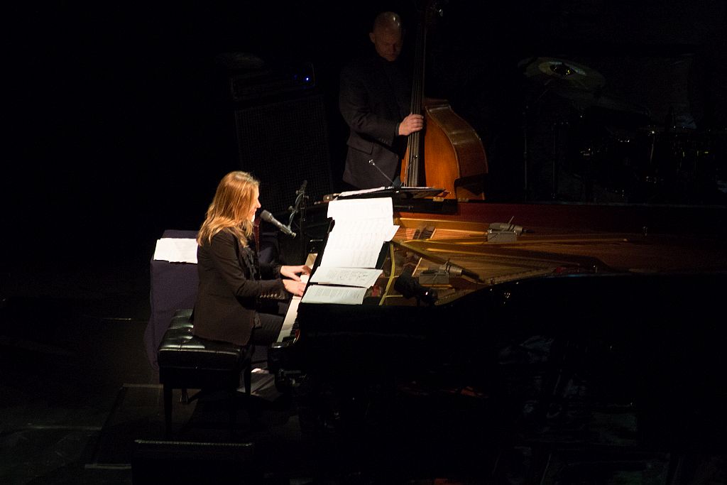 Diana Krall and Dennis Crouch (bass)