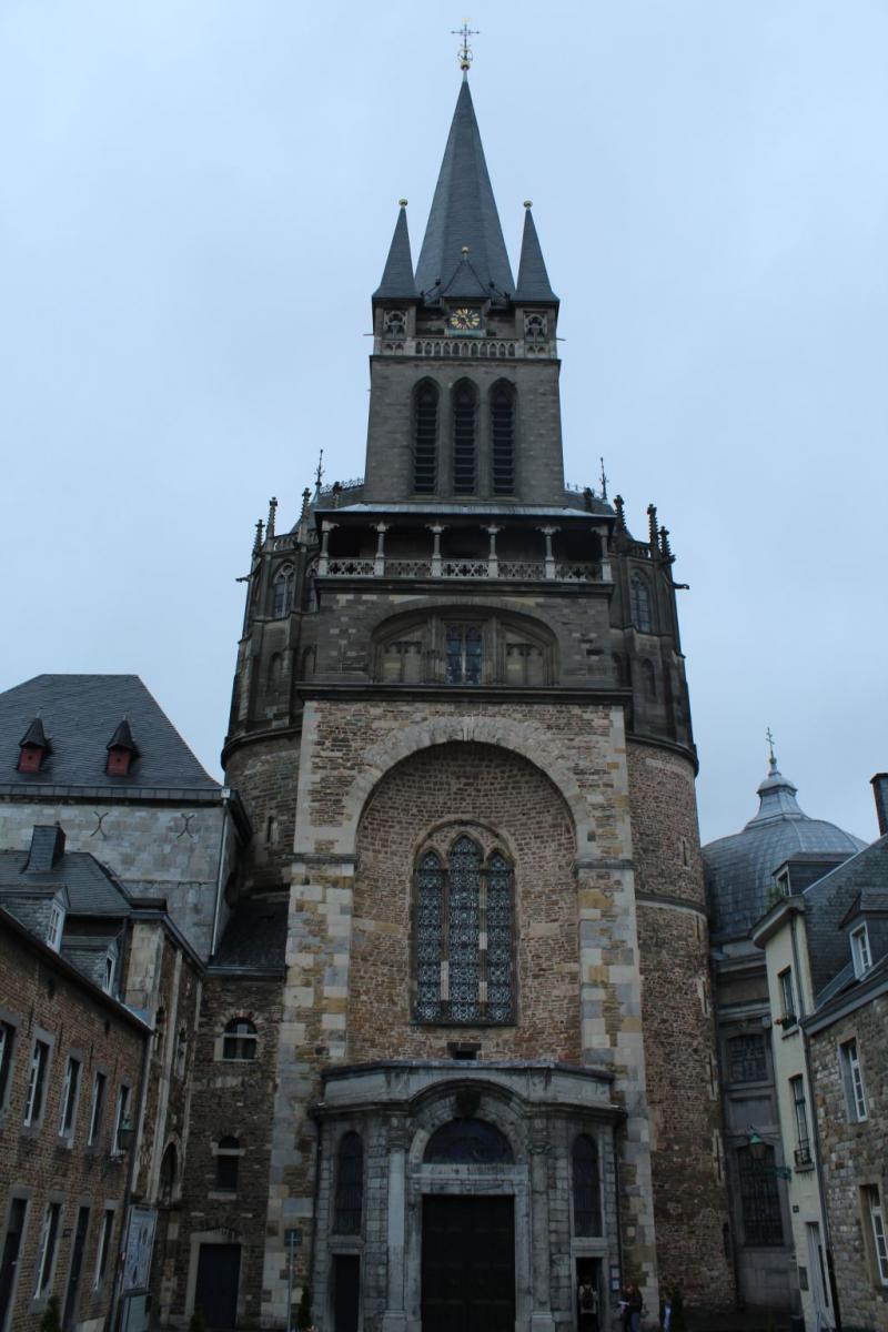 Front view of Aachen Cathdedral
