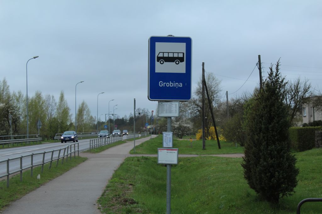 Bus stop 'Grobiņa'