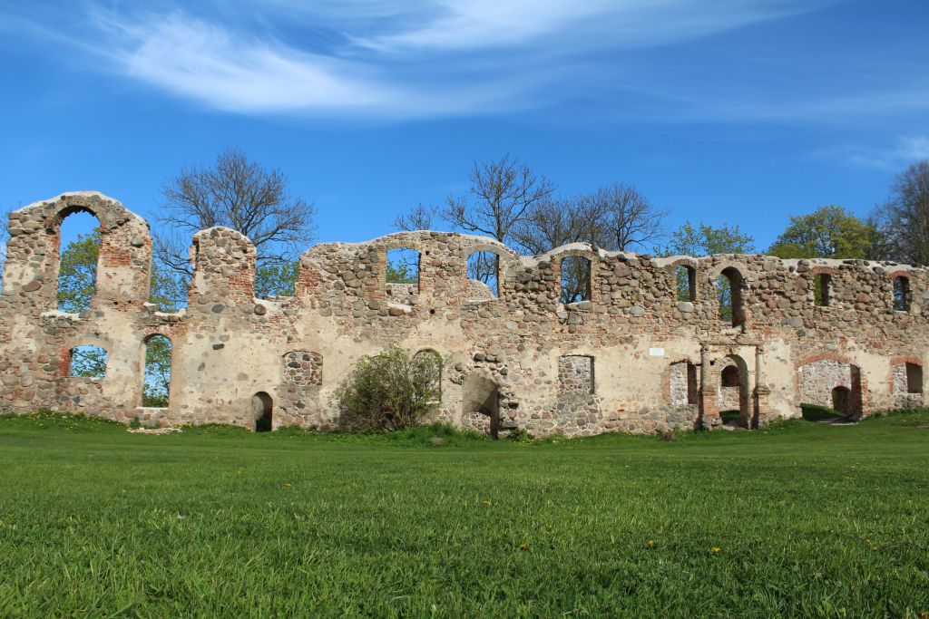 Dobele castle ruins