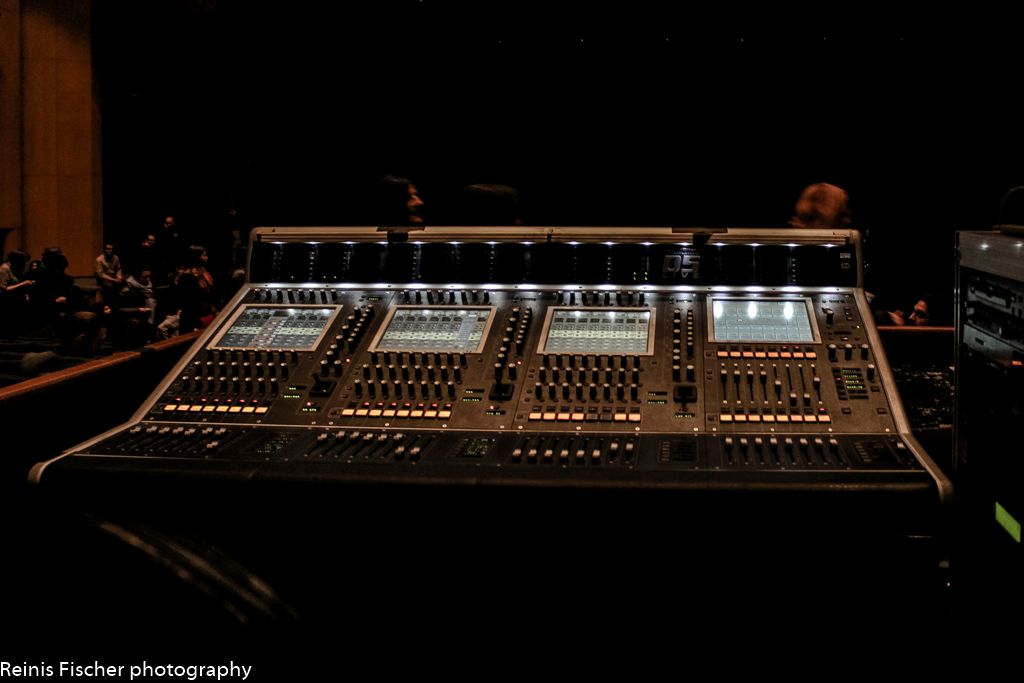 Tuner control in Tbilisi Concert Hall