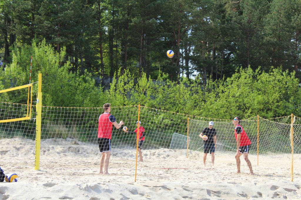 Beach volleyball 