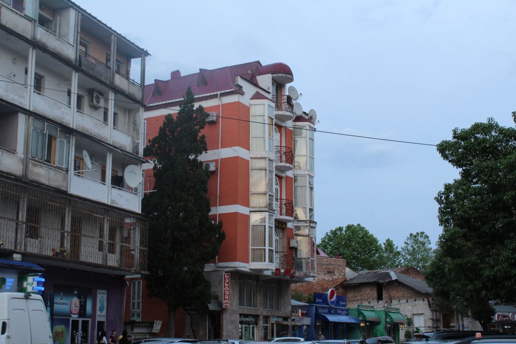 Façade of Hotel Edemi in Kutaisi