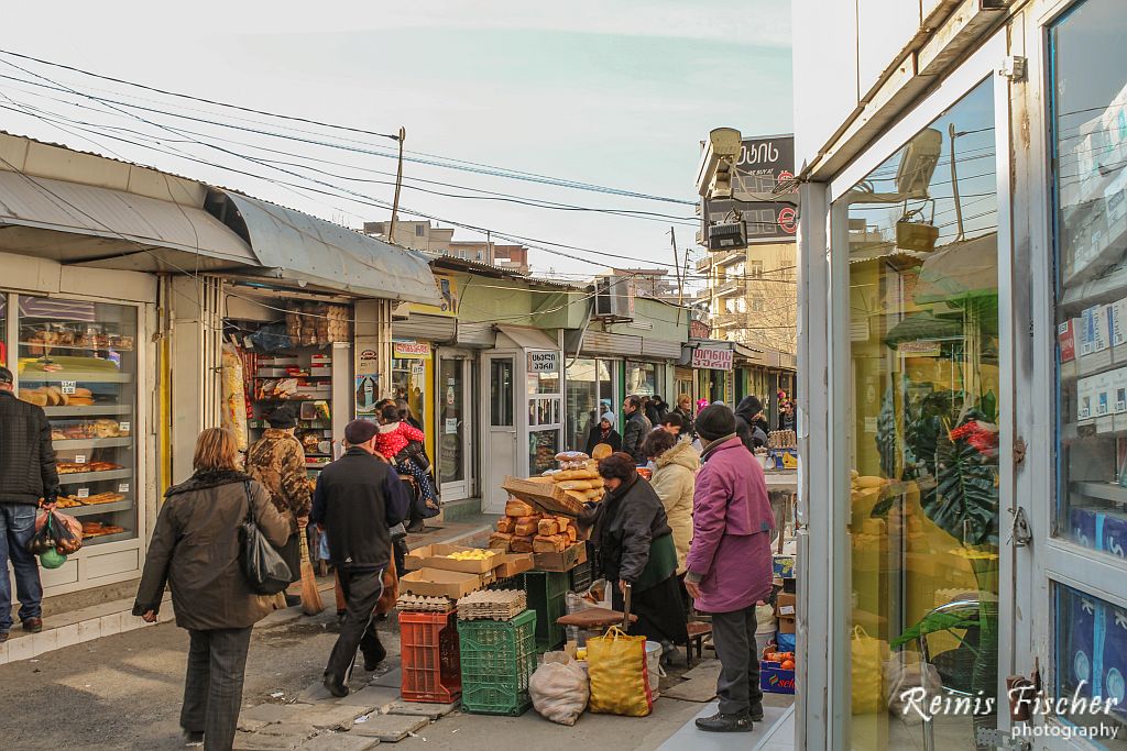Local market in Varketili