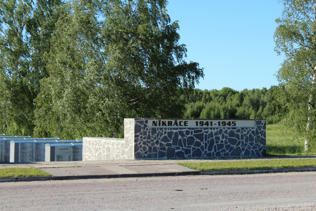 Brethren Cemetery ensemble in Nikrace