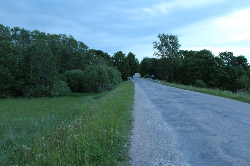 P 121 asphalt rad connecting Tukums - Kuldīga