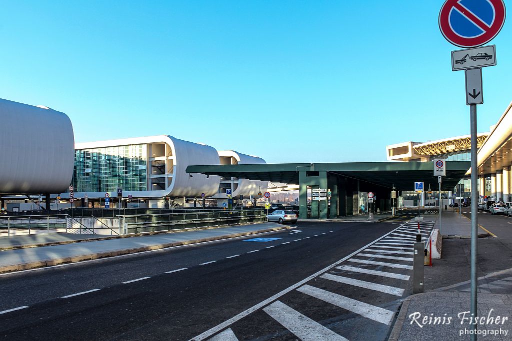 Milan/Malpensa airport terminal
