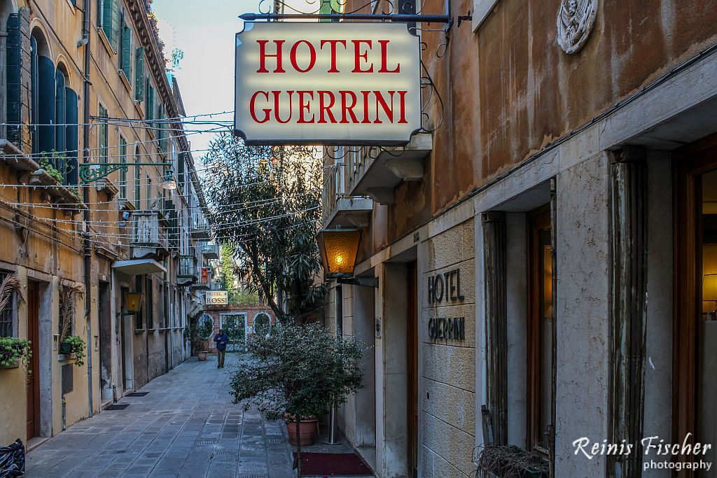 Yard at Hotel Guerrini in Venice, Italy