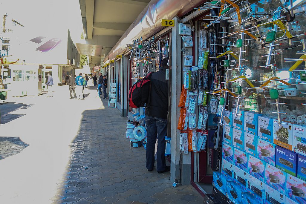 Electronics at Kidobani