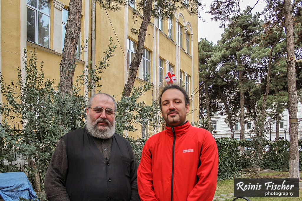 From the left: Father Nikolay of Ekvtime Takaishvili church; author of this blog in red
