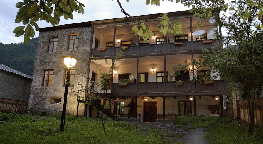 Villa Mestia Hotel