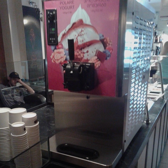 Ice Cream Machine at Luca Polare