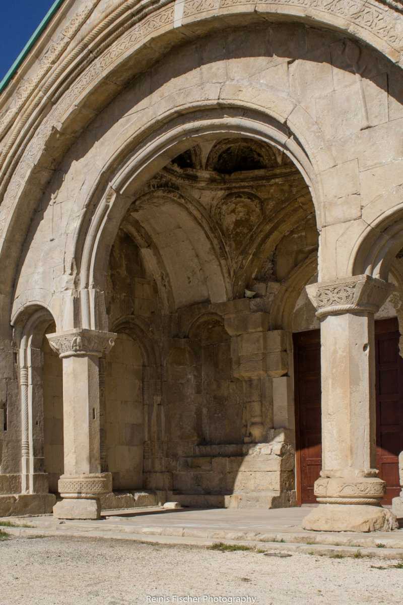 Entrance doors at Bagrati cathedral 