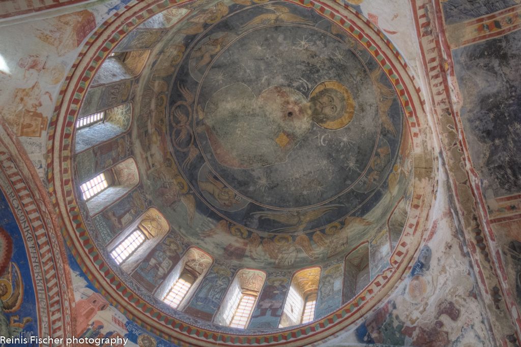 Dome inside Gelati church