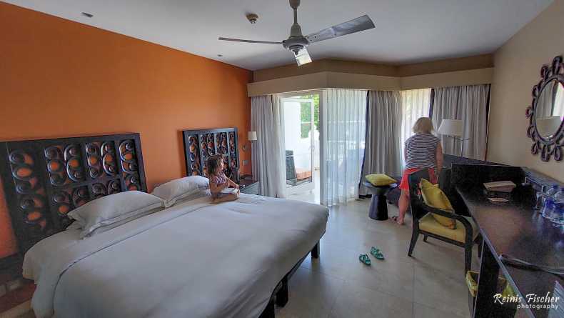 King size bedroom with a balcony and Ocean view