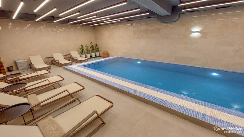 Indoor swimming pool at Hotel Bristol and SPA