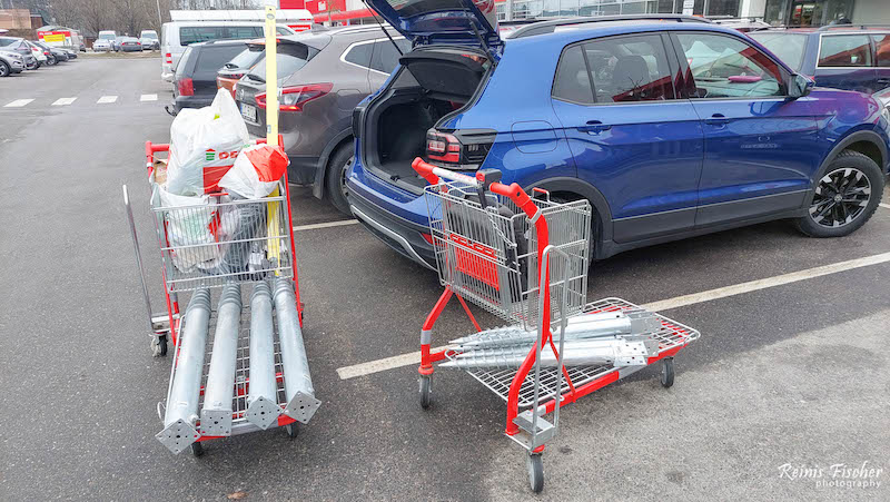 Transporting Ground screws in a rental VW T-Cross