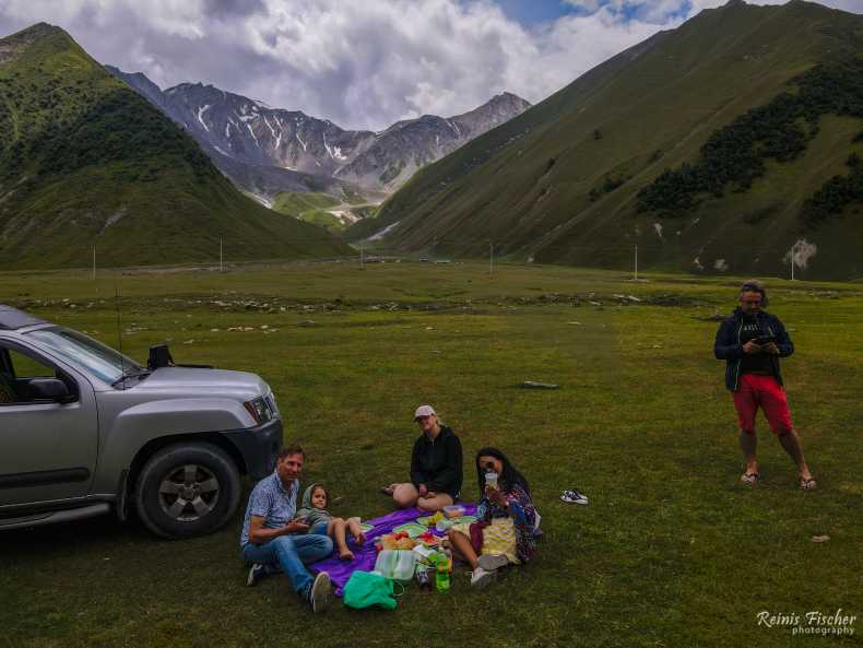 Picnick in Truso Valley