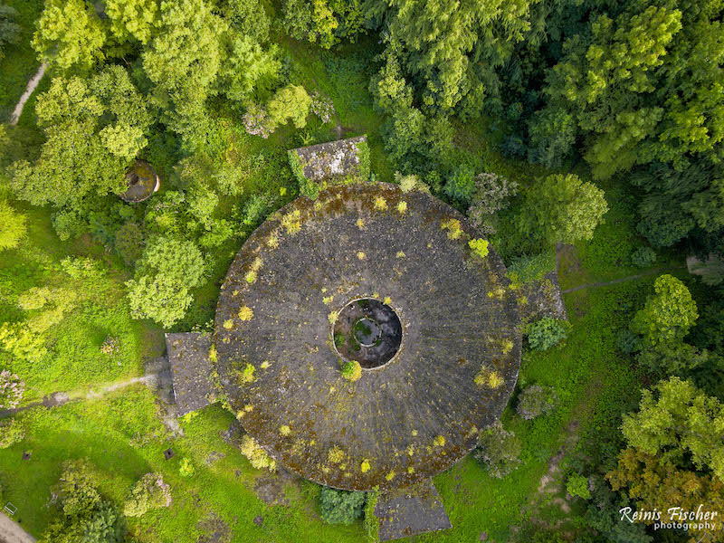 UFO shaped sanatorium in Tskaltubo