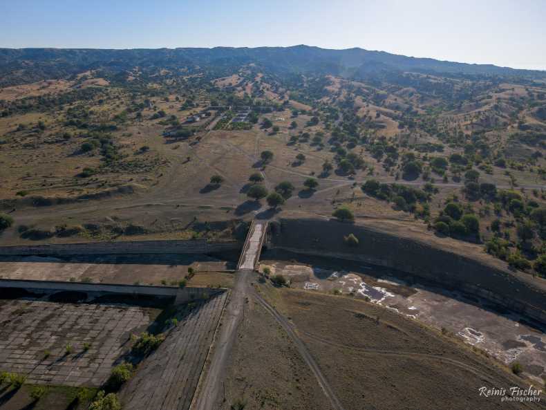Dam at Dalis Mta reservoir