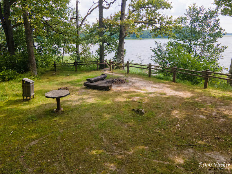 Camping area at Pilori oak grove