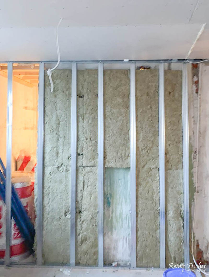 Drywall construction for kitchen wall